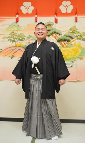 男の成人式・黒紋付に袴