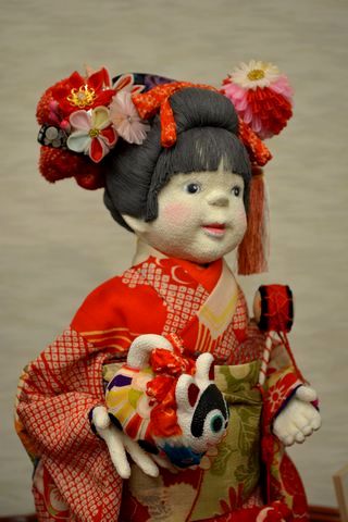 古布で作られた創作人形