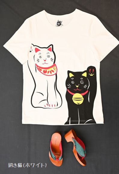 和柄Tシャツ「招き猫」(ホワイト)
