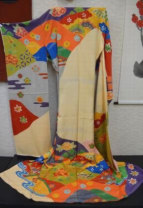 014kodawarinofurisode.JPG