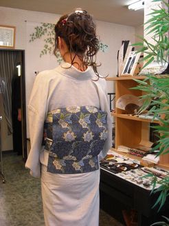 2008_0422okilyakusamanokimonosugata1.JPG