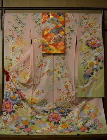 DSC_0005kagayuuzennfurisode.JPG