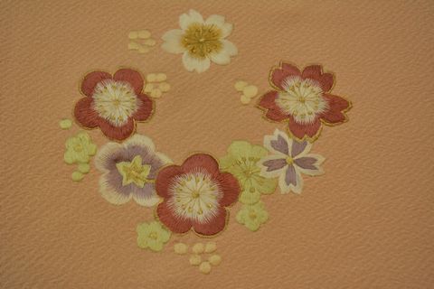 刺繍入りリバーシブルちりめんショール