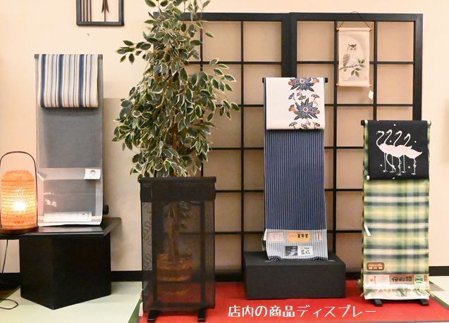 新しい店内を準備中