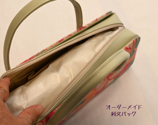 内側にもポケット